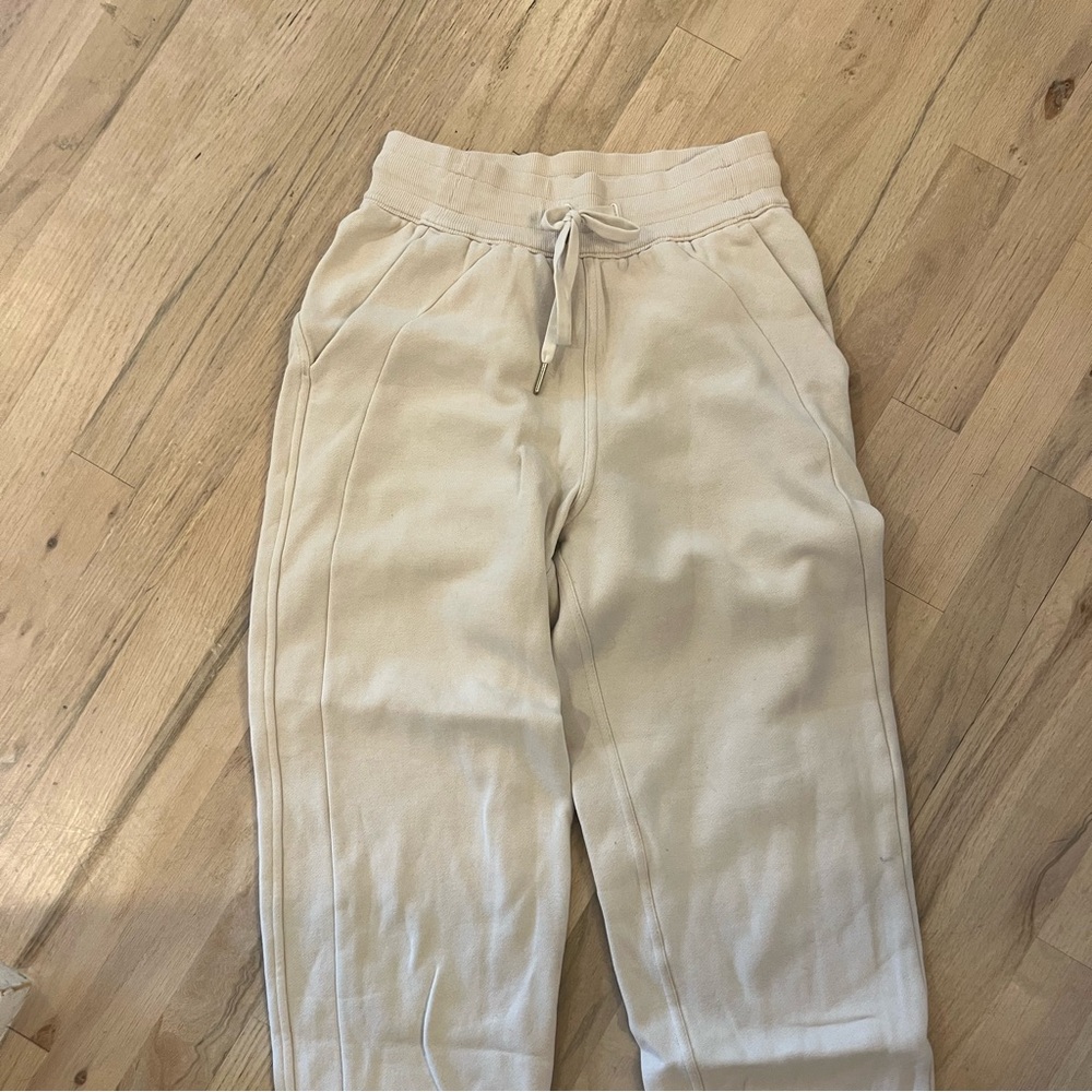 Lululemon cream joggers